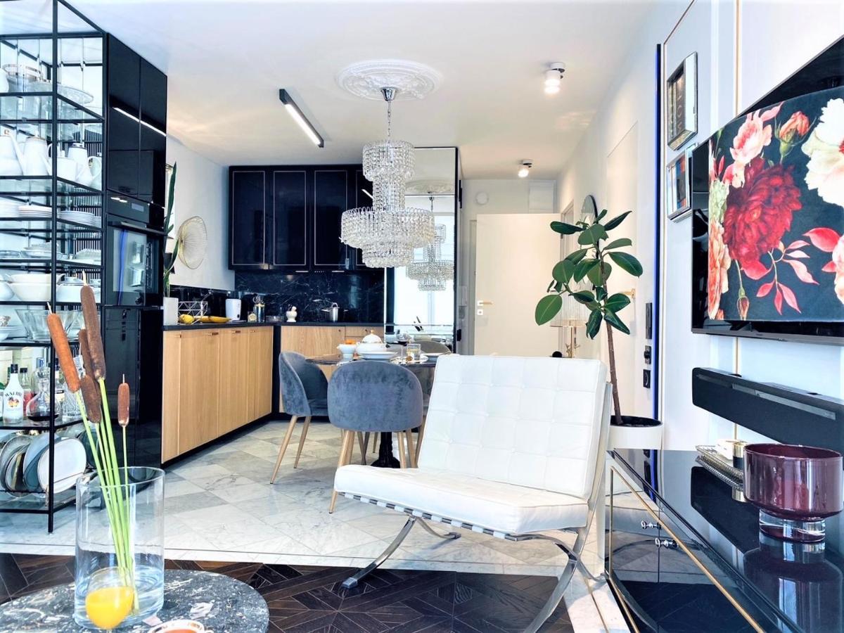 Lägenhet Luxury At Center At Palace +netflix!