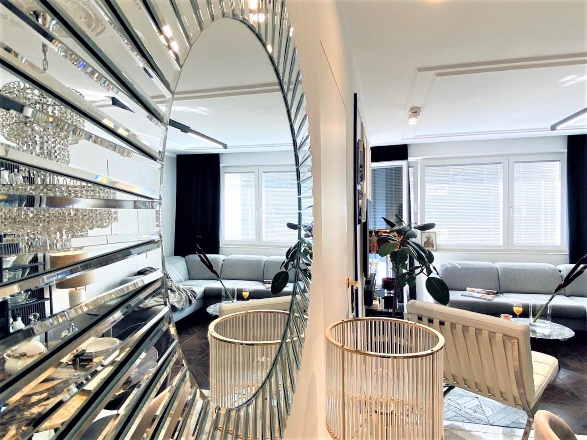 Luxury At Center At Palace +netflix! Warszawa