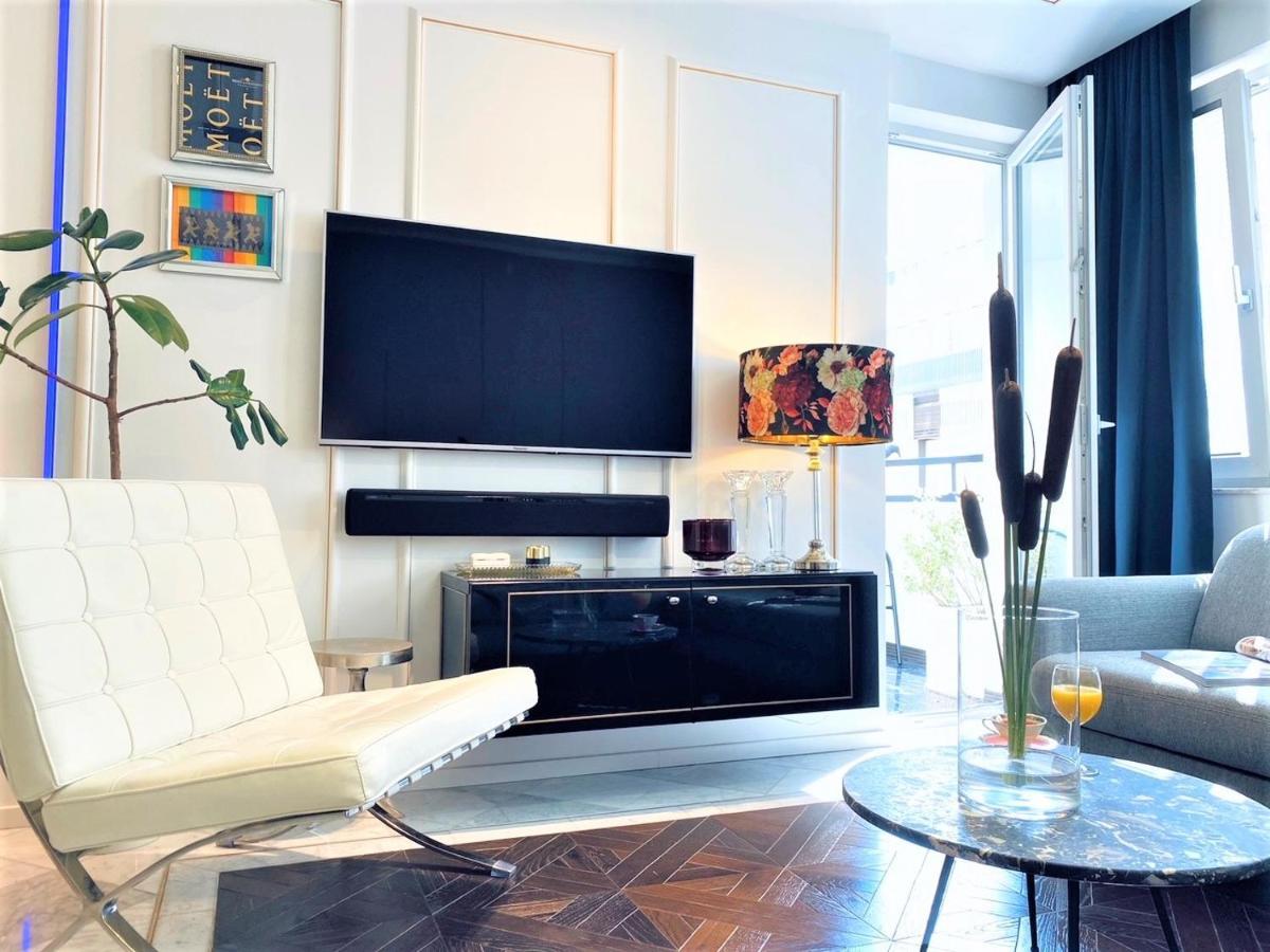 Lägenhet Luxury At Center At Palace +netflix! *